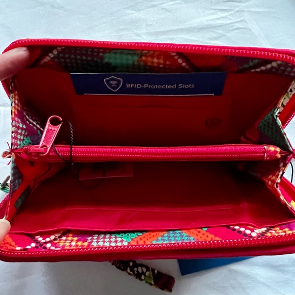 NWT Vera Bradley Grab n Go Wristlet - Picture 4 of 4